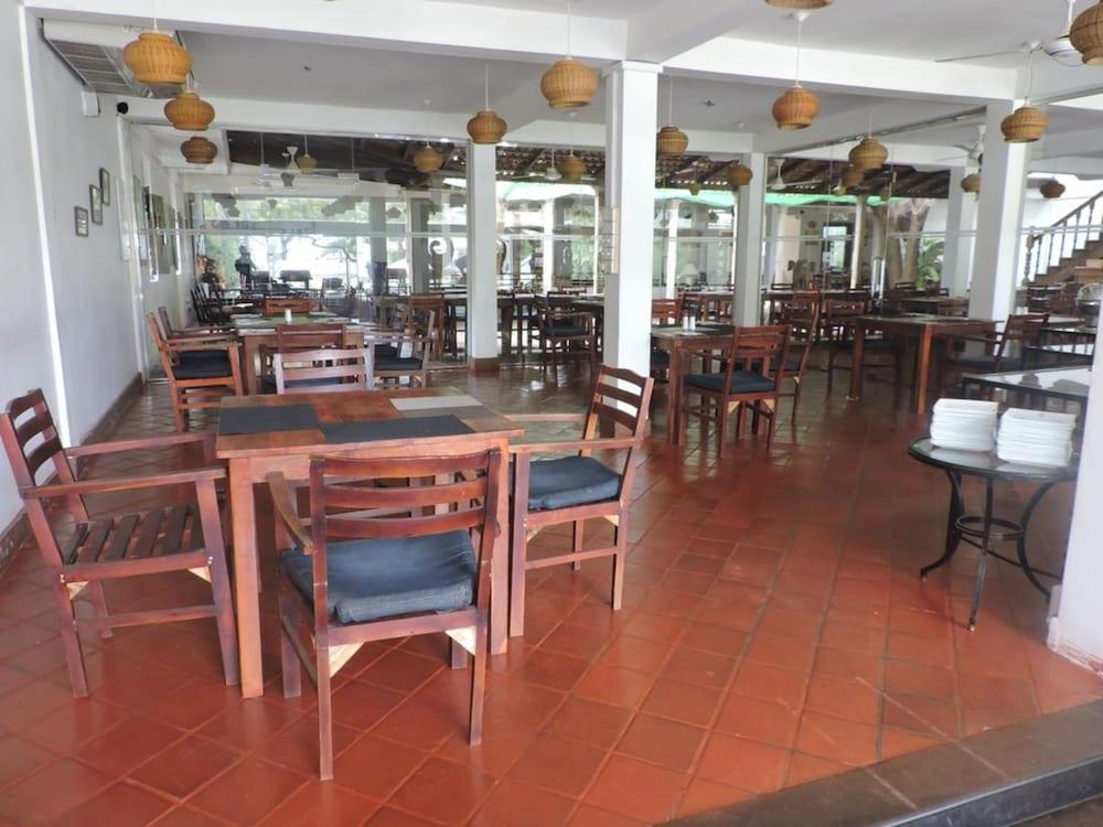 Pigeon Island Beach Resort And Spa Nilaveli Eksteriør billede