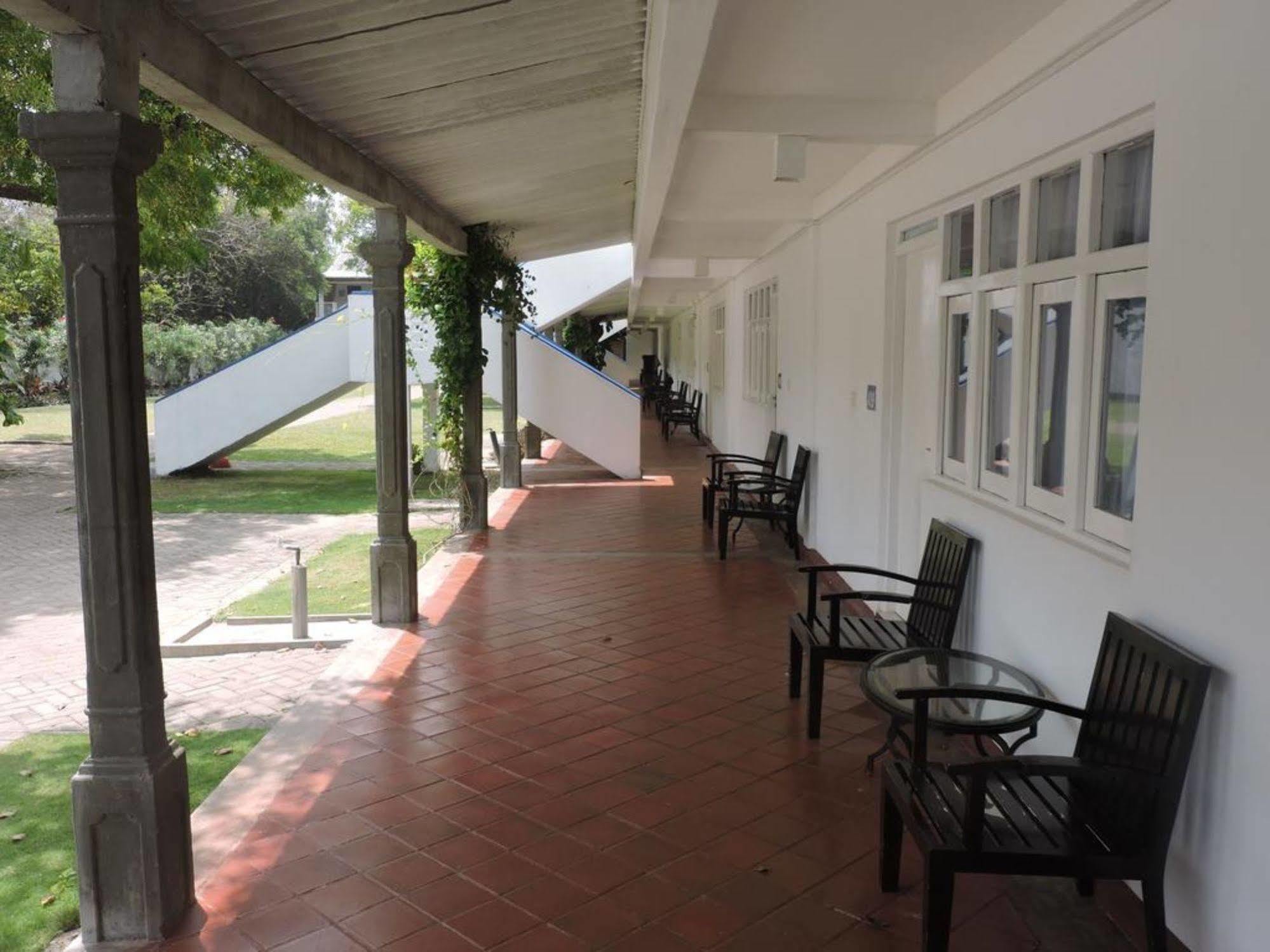Pigeon Island Beach Resort And Spa Nilaveli Eksteriør billede
